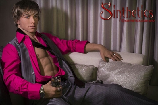 โลกผุดตุ๊กตายางชายหนุ่ม ราคาครึ่งล้าน โลกผุดตุ๊กตายางชายหนุ่ม ราคาครึ่งล้าน