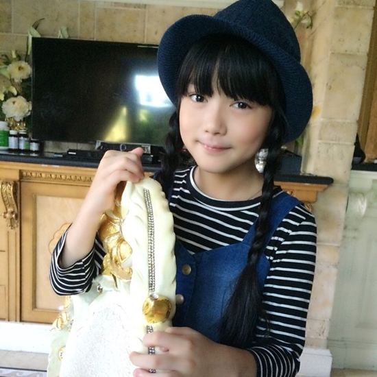 น้องใยไหม เพลีย สวยขึ้นจนถูกถามไปศัลยกรรมมาหรือเปล่า น้องใยไหม เพลีย สวยขึ้นจนถูกถามไปศัลยกรรมมาหรือเปล่า