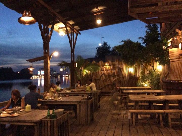 7 ร้านอาหารฉะเชิงเทรา อิ่มอร่อยกับกุ้งเผาตัวโต ๆ 7 ร้านอาหารฉะเชิงเทรา อิ่มอร่อยกับกุ้งเผาตัวโต ๆ