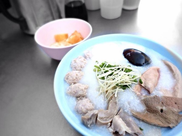 ร้านอาหารเช้าในกรุงเทพฯ ร้านอาหารเช้าในกรุงเทพฯ