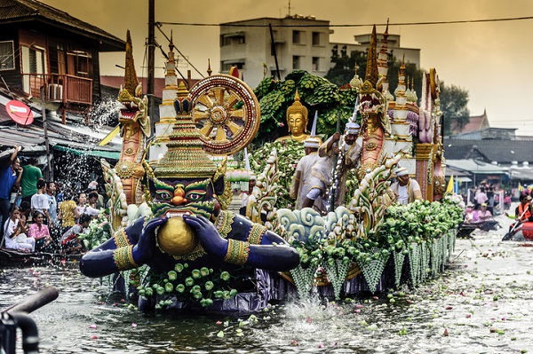 ประเพณีรับบัว 2559 ประเพณีรับบัว 2559