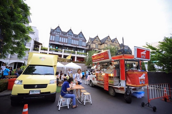 ชวนชิล Chic Street Market @pickadaily Bangkok ชวนชิล Chic Street Market @pickadaily Bangkok