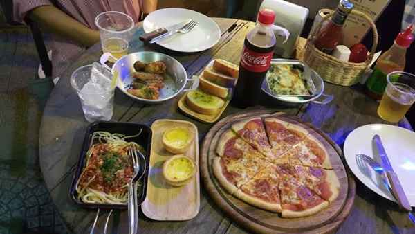 10 ร้านอาหารหัวหิน ชื่อไม่ดังแต่ขอบอกขายดีมาก 10 ร้านอาหารหัวหิน ชื่อไม่ดังแต่ขอบอกขายดีมาก