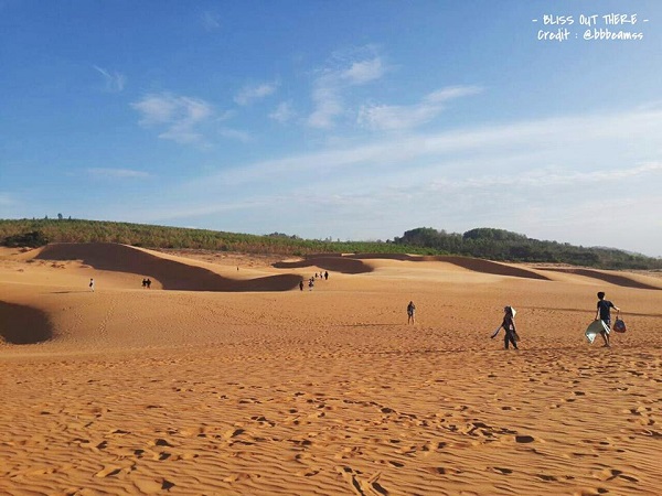 ความรัก VS การเดินทาง ที่ทุกย่างก้าวคือการเรียนรู้ ความรัก VS การเดินทาง ที่ทุกย่างก้าวคือการเรียนรู้