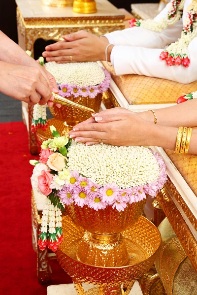 พานรับน้ำสังข์ พานรับน้ำสังข์
