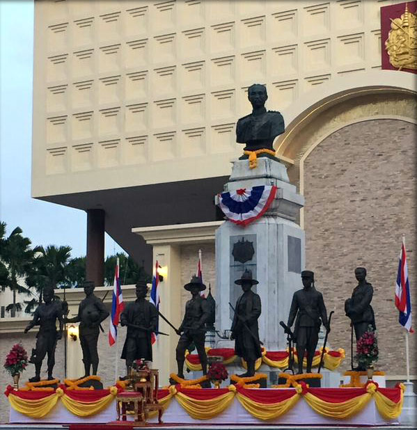 อุทยานราชภักดิ์ อุทยานประวัติศาสตร์และแหล่งท่องเที่ยวแห่งใหม่ในหัวหิน อุทยานราชภักดิ์ อุทยานประวัติศาสตร์และแหล่งท่องเที่ยวแห่งใหม่ในหัวหิน