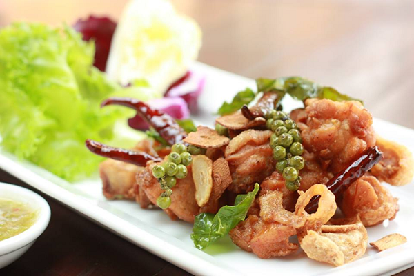 ร้านอาหารริมน้ำกาญจนบุรี ร้านอาหารริมน้ำกาญจนบุรี