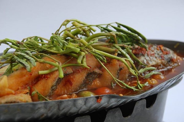 ร้านอาหารริมน้ำกาญจนบุรี ร้านอาหารริมน้ำกาญจนบุรี