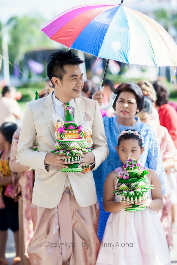 รีวิวงานแต่งเช้าฉบับกะทัดรัด ณ เรือนไทยหัตถศิลป์ สิงห์บุรี รีวิวงานแต่งเช้าฉบับกะทัดรัด ณ เรือนไทยหัตถศิลป์ สิงห์บุรี