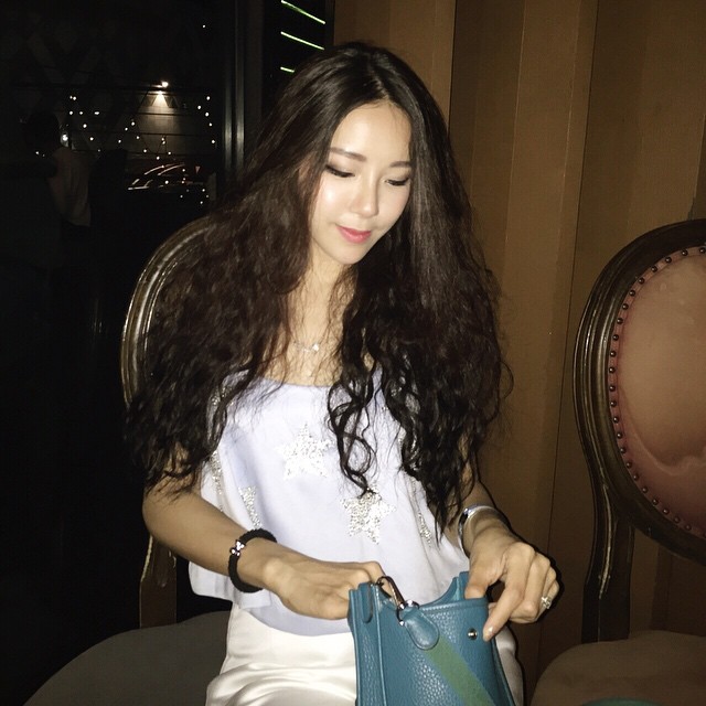 ทับทิม มัลลิกา ถูกแฮกเฟซบุ๊กแฟนเพจ วอนอยากได้อะไรให้เมลมาบอก ทับทิม มัลลิกา ถูกแฮกเฟซบุ๊กแฟนเพจ วอนอยากได้อะไรให้เมลมาบอก