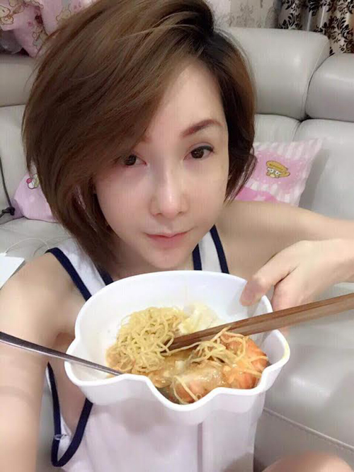 นิกกี้ พริตตี้เงินล้าน นิกกี้ พริตตี้เงินล้าน