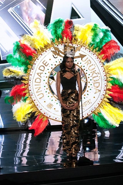 ชุดประจําชาติ Miss Universe 2015 ชุดประจําชาติ Miss Universe 2015