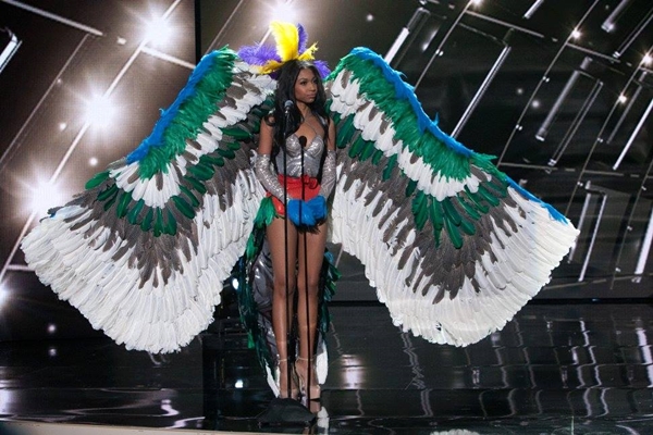 ชุดประจําชาติ Miss Universe 2015 ชุดประจําชาติ Miss Universe 2015