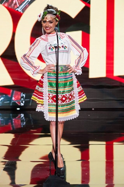 ชุดประจําชาติ Miss Universe 2015 ชุดประจําชาติ Miss Universe 2015