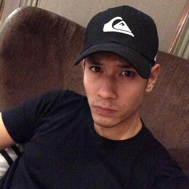 อ๋อม อรรคพันธ์ อ๋อม อรรคพันธ์