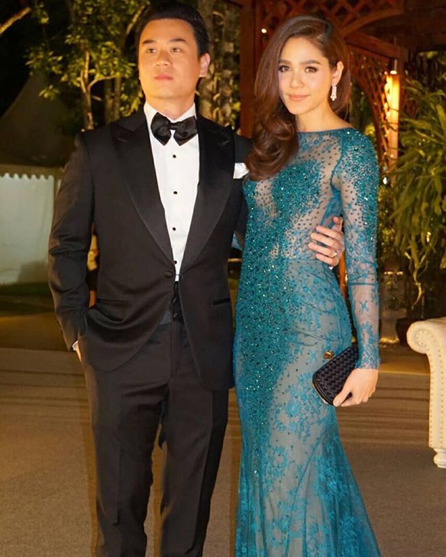 งานแต่ง เอมมี่ มรกต ไฮโซเจมส์ งานแต่ง เอมมี่ มรกต ไฮโซเจมส์