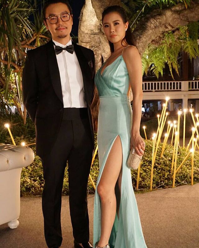 งานแต่ง เอมมี่ มรกต ไฮโซเจมส์ งานแต่ง เอมมี่ มรกต ไฮโซเจมส์