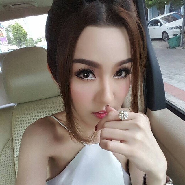 ไฮโซม่านฟ้า ไฮโซม่านฟ้า