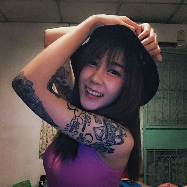 น้องเลย์ สาวรักรอยสัก น้องเลย์ สาวรักรอยสัก