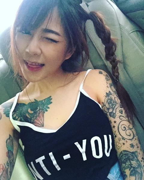 น้องเลย์ สาวรักรอยสัก น้องเลย์ สาวรักรอยสัก