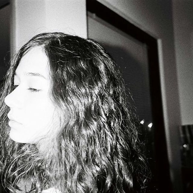 วี วีโอเลต วี วีโอเลต