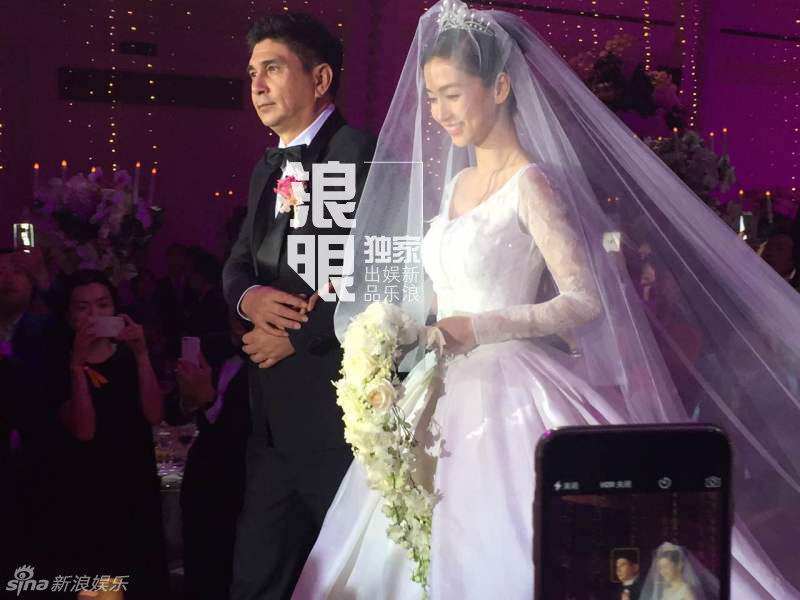 หวงเสี่ยวหมิง แองเจล่าเบบี้ หวงเสี่ยวหมิง แองเจล่าเบบี้