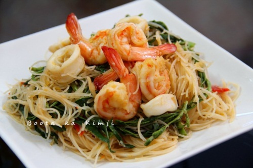 หมี่ผัดผักกระเฉด หมี่ผัดผักกระเฉด