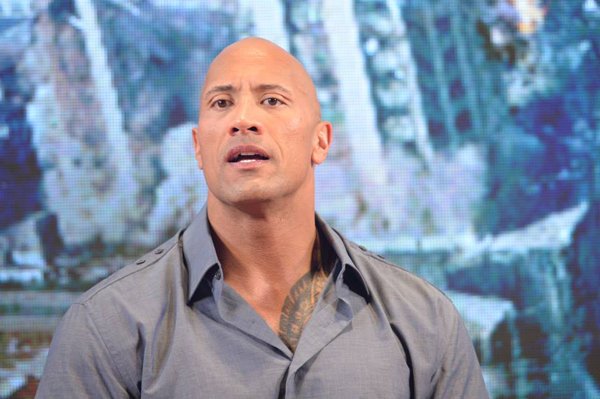 เดอะร็อค ควง คาร์ล่า กูจิโน ตะลุยจีน โปรโมท San Andreas เดอะร็อค ควง คาร์ล่า กูจิโน ตะลุยจีน โปรโมท San Andreas