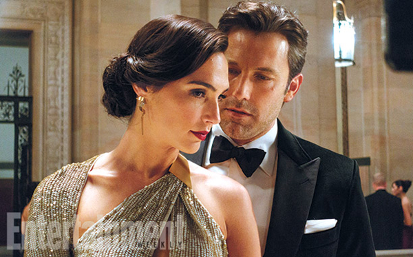 แบทแมน-ซูเปอร์แมน ประชันหน้าในภาพใหม่ Batman v Superman แบทแมน-ซูเปอร์แมน ประชันหน้าในภาพใหม่ Batman v Superman