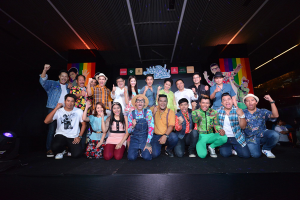 นิว-แจ๊ส นำทีม มนต์เลิฟสิบหมื่น เปิดวิกหนังกลางแปลงสุดฮา