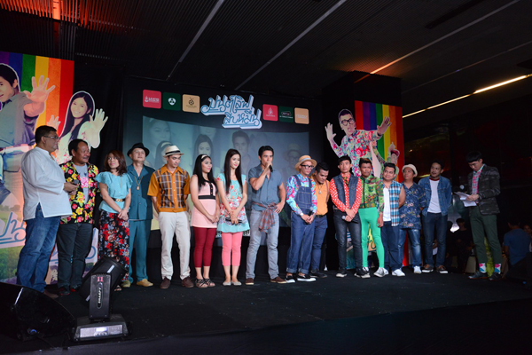 นิว-แจ๊ส นำทีม มนต์เลิฟสิบหมื่น เปิดวิกหนังกลางแปลงสุดฮา