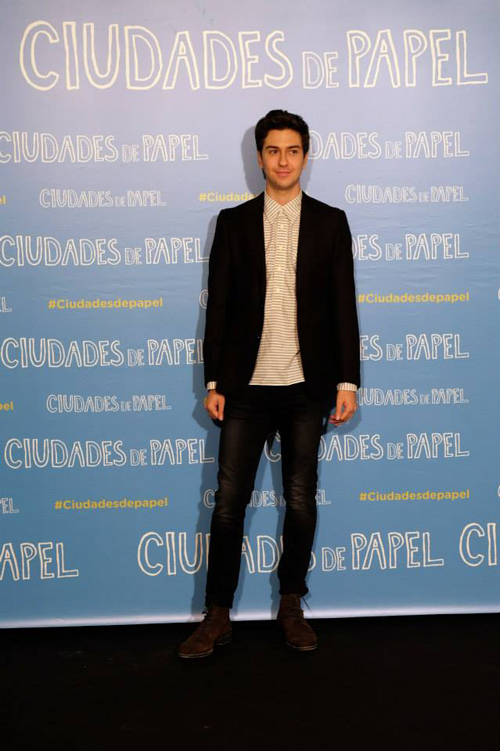 แนท วูล์ฟ ควงคู่ คาร่า เดอเลวีญ เปิดตัว Paper Towns ที่สเปน