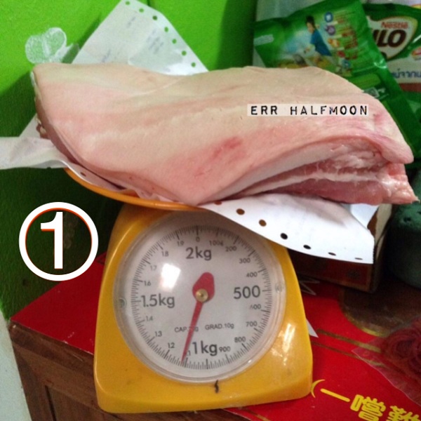 5 วิธีทำหมูกรอบ หนังกรอบเนื้อฟู ยอมเป็นหมูก็คราวนี้ 5 วิธีทำหมูกรอบ หนังกรอบเนื้อฟู ยอมเป็นหมูก็คราวนี้