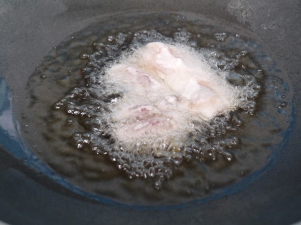 5 วิธีทำหมูกรอบ หนังกรอบเนื้อฟู ยอมเป็นหมูก็คราวนี้ 5 วิธีทำหมูกรอบ หนังกรอบเนื้อฟู ยอมเป็นหมูก็คราวนี้