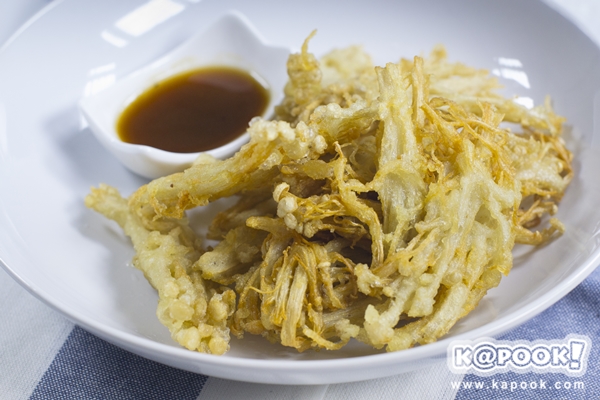 เห็ดเข็มทองทอดเจ เห็ดเข็มทองทอดเจ