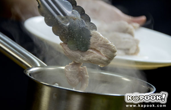 หมูมะนาว เมนูกับแกล้มเปรี้ยวแซ่บ ชวนน้ำลายสอ หมูมะนาว เมนูกับแกล้มเปรี้ยวแซ่บ ชวนน้ำลายสอ