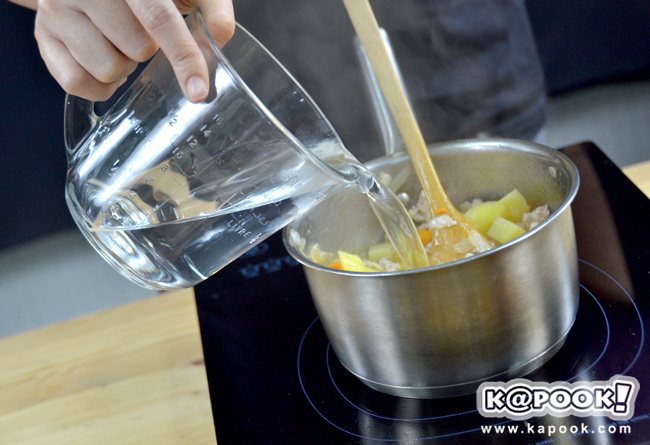 ข้าวหน้าแกงกระหรี่อัลปาก้า ข้าวหน้าแกงกระหรี่อัลปาก้า