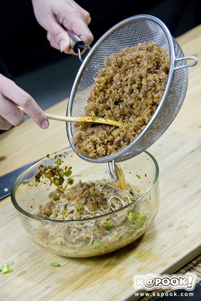 ยำขนมจีนทูน่า เมนูง่าย ๆ อร่อยแซ่บหลาย ยำขนมจีนทูน่า เมนูง่าย ๆ อร่อยแซ่บหลาย