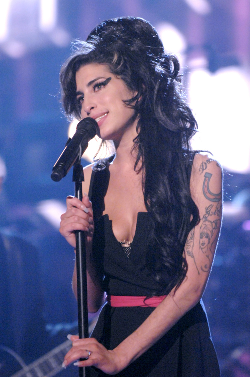 AMY ตีแผ่ชีวิตจริง เอมี่ ไวน์เฮาส์ แจ๊สสตาร์ชื่อก้องโลก AMY ตีแผ่ชีวิตจริง เอมี่ ไวน์เฮาส์ แจ๊สสตาร์ชื่อก้องโลก