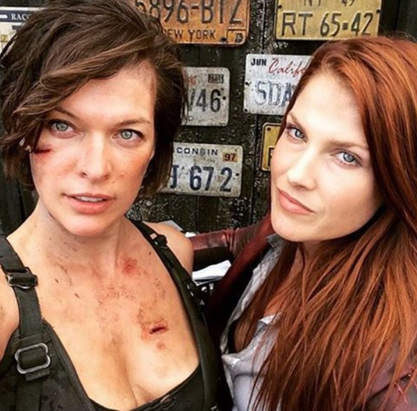 2 สาวโหดแห่งผีชีวะ Resident Evil 6 เผยภาพใหม่จากกองถ่าย 2 สาวโหดแห่งผีชีวะ Resident Evil 6 เผยภาพใหม่จากกองถ่าย