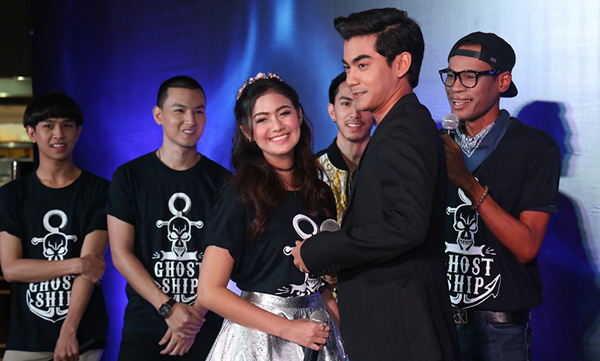 หลอนจัดเต็ม ฌอห์ณ จินดาโชติ นำทีมเปิดตัว มอญซ่อนผี หลอนจัดเต็ม ฌอห์ณ จินดาโชติ นำทีมเปิดตัว มอญซ่อนผี