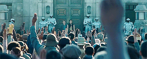 เปิดความลับ Mockingjay Part 2 จากกองถ่ายในเบอร์ลิน เปิดความลับ Mockingjay Part 2 จากกองถ่ายในเบอร์ลิน