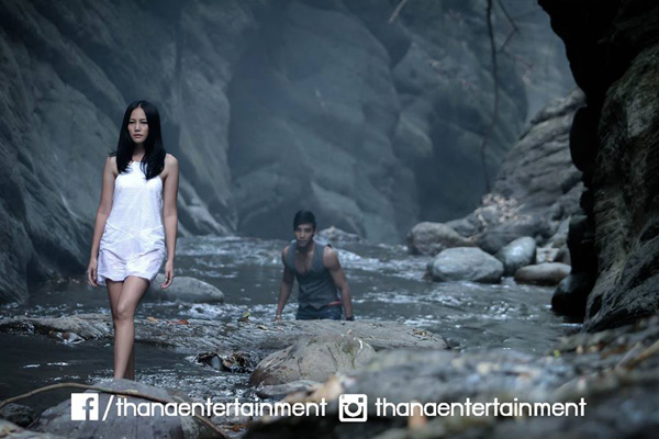 ชาม ไอยวริญท์ โชว์สยิวใน พรหมจรรย์ สวยพันธ์สยอง ชาม ไอยวริญท์ โชว์สยิวใน พรหมจรรย์ สวยพันธ์สยอง