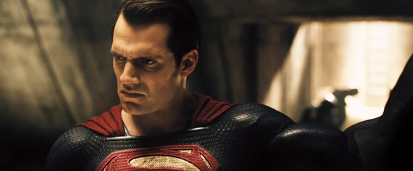 ซูเปอร์แมน กระชากหน้ากาก แบทแมน ในตัวอย่างใหม่ Batman v Superman ซูเปอร์แมน กระชากหน้ากาก แบทแมน ในตัวอย่างใหม่ Batman v Superman