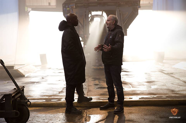 เปิดความลับ Mockingjay Part 2 จากกองถ่ายในเบอร์ลิน เปิดความลับ Mockingjay Part 2 จากกองถ่ายในเบอร์ลิน