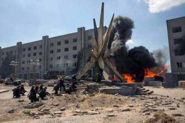 เปิดความลับ Mockingjay Part 2 จากกองถ่ายในเบอร์ลิน เปิดความลับ Mockingjay Part 2 จากกองถ่ายในเบอร์ลิน