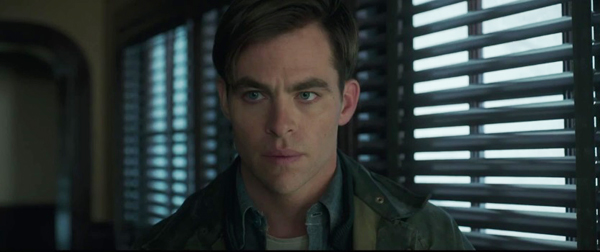 คริส ไพน์ นำทีมกู้ชีพกลางพายุคลั่งใน The Finest Hours คริส ไพน์ นำทีมกู้ชีพกลางพายุคลั่งใน The Finest Hours