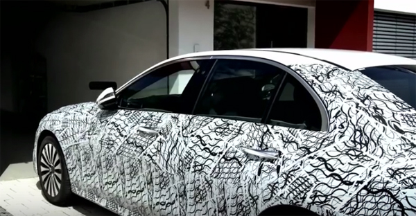 Mercedes-Benz E-Class 2016 Mercedes-Benz E-Class 2016