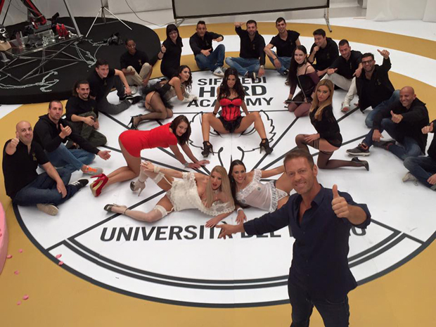 สอนแสดงหนังโป๊ สอนแสดงหนังโป๊