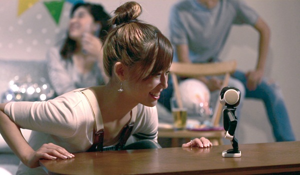 หุ่นยนต์ Robohon หุ่นยนต์ Robohon